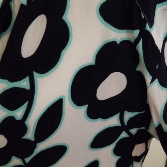 Floral blouse - Picture 2 of 5